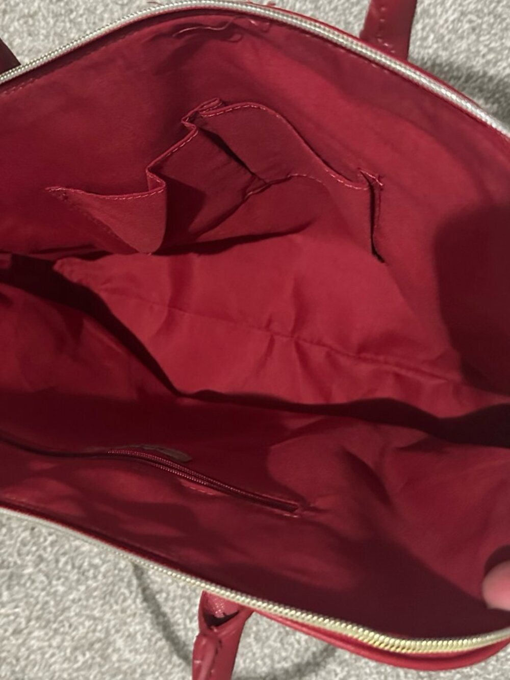 Kenneth Cole Reaction tote - Picture 4 of 6